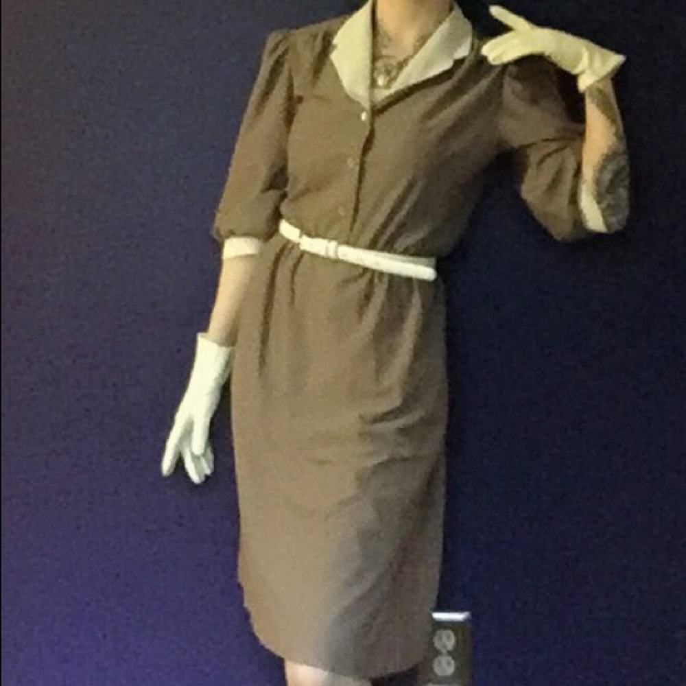 Vintage beige and cream polka dot dress - Picture 4 of 7